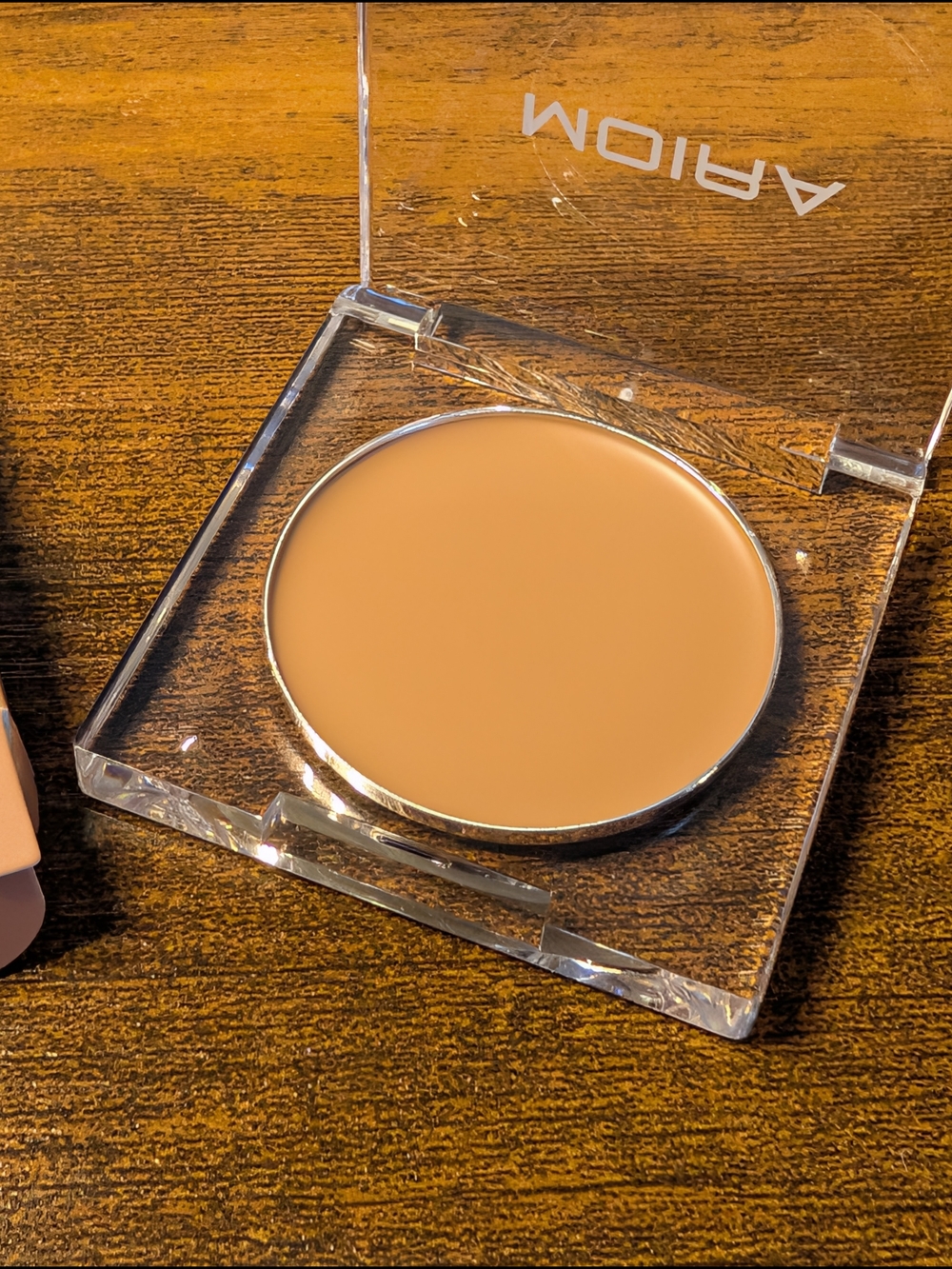 Cream Concealer Compact – Warm Beige